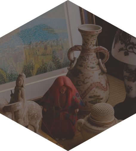 骨董品の店頭買取