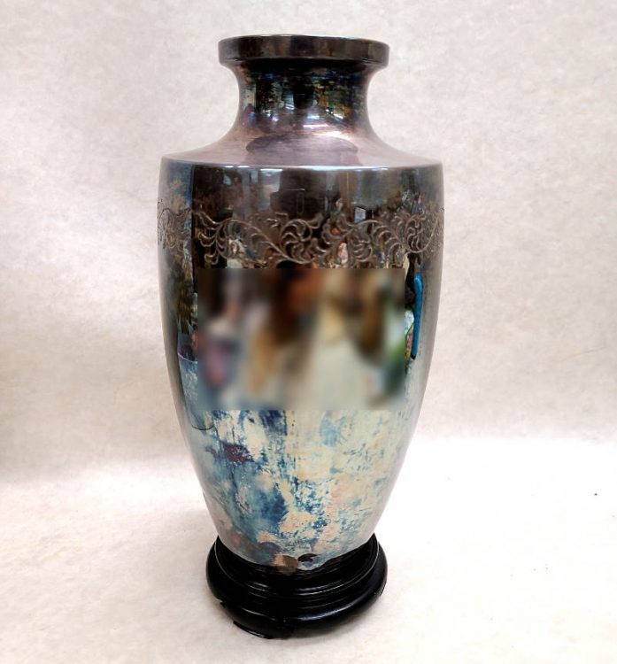 純銀製の花瓶