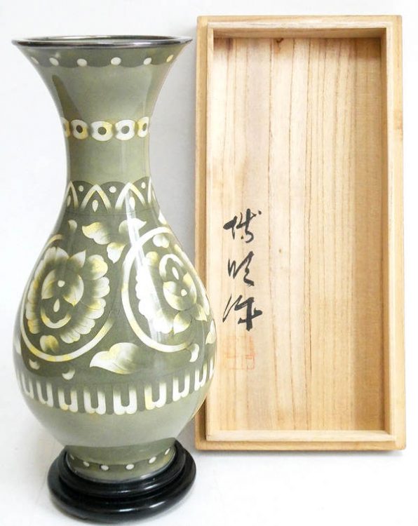 買取りした七宝焼の花器