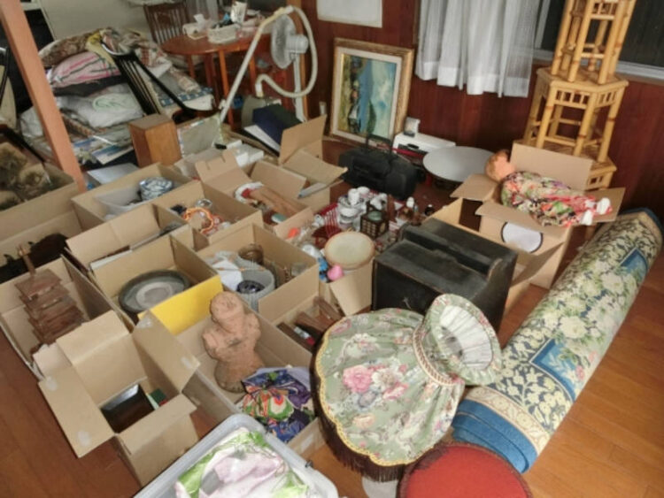 遺品整理で捨てる品々