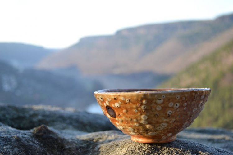 陶器の茶碗