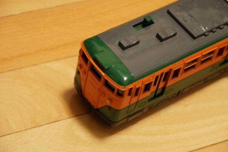 レトロ玩具の電車模型