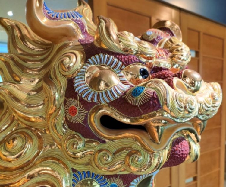 民芸品の獅子