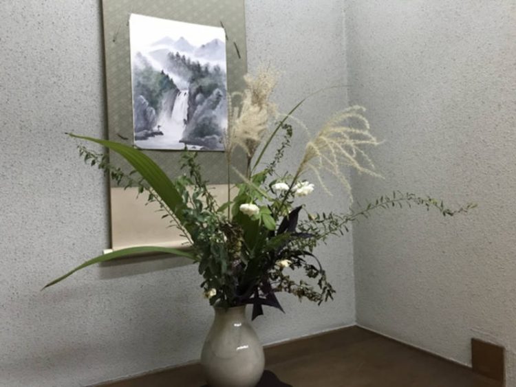 床の間に飾った掛け軸