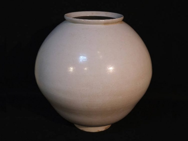 歴史のある朝鮮白磁